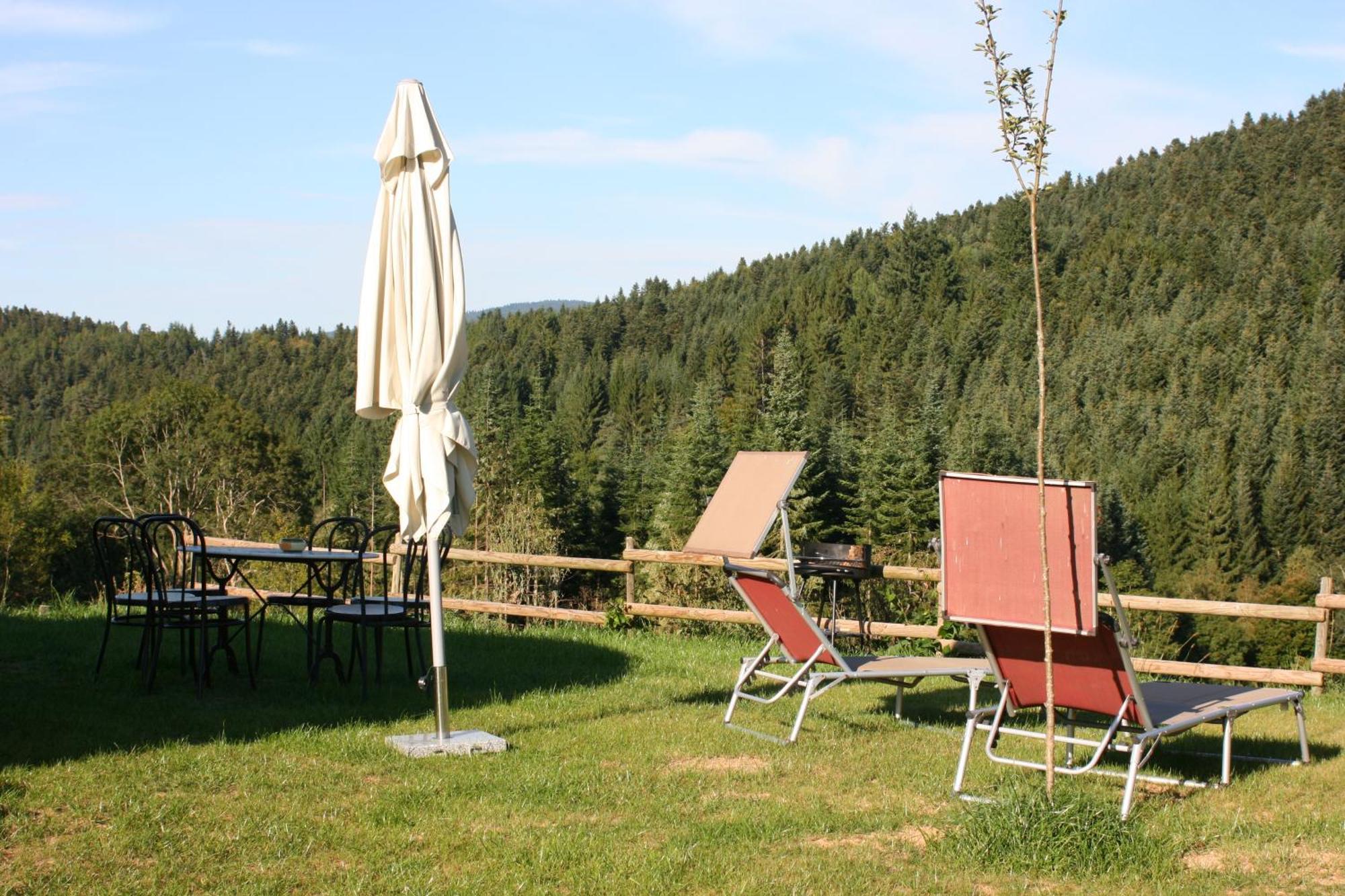 Yourtes En Terrasse Bonneval  Bagian luar foto